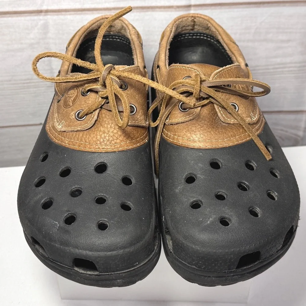 Crocs Pitcrew Boat Shoes Mens 10 Womens 12 Black Tan Leather Laced Clogs Slip On